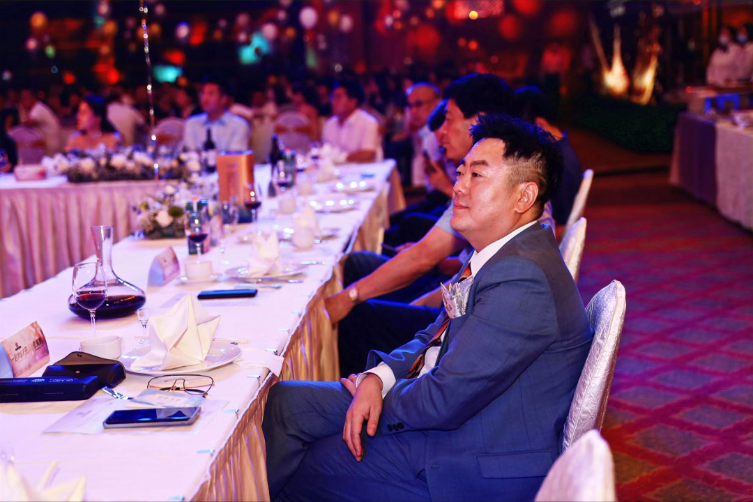 美窩家居集團2020-2021企業“一起向WE來”年度盛典圓滿舉行！